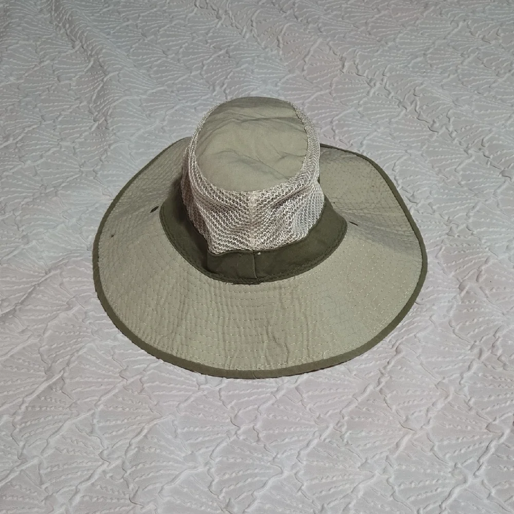 3/$10 Cream and Green Wide-Brimmed Outdoor Hat